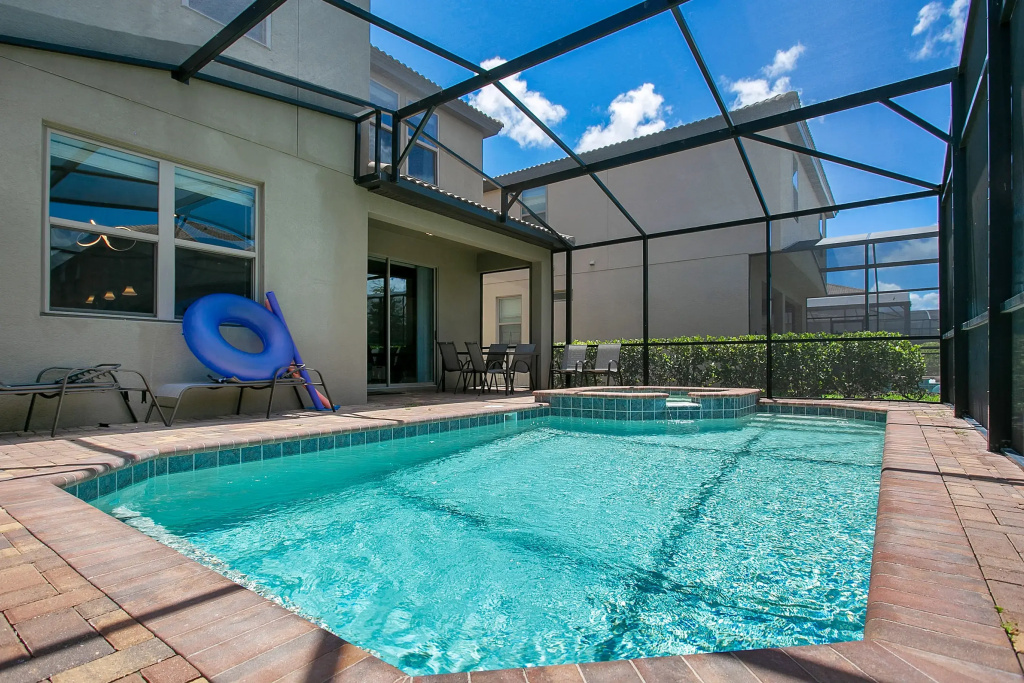 5552- Solterra Brand New - Amazing 5 Beds House, Davenport, US