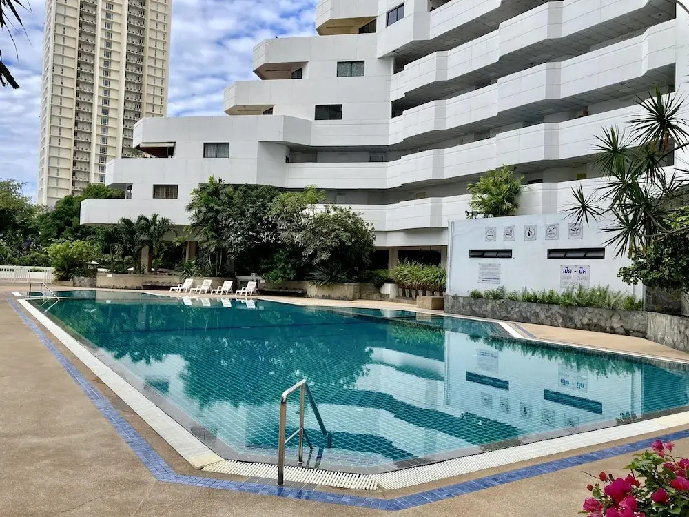 Paradise Condominium by PSR