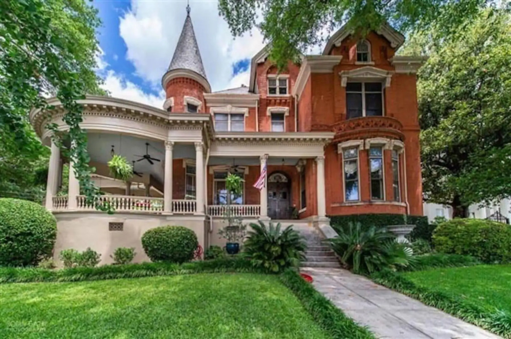 Burke Mansion