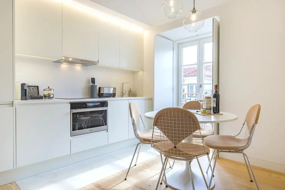 Ando Living - Douradores House
