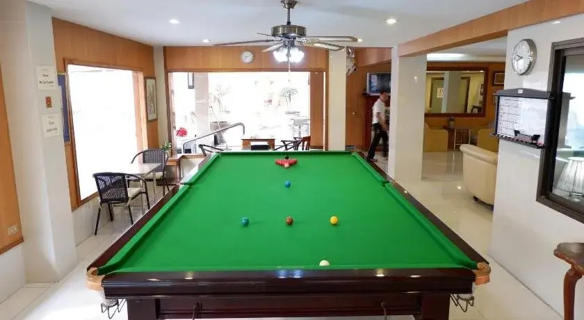 Dynasty Inn