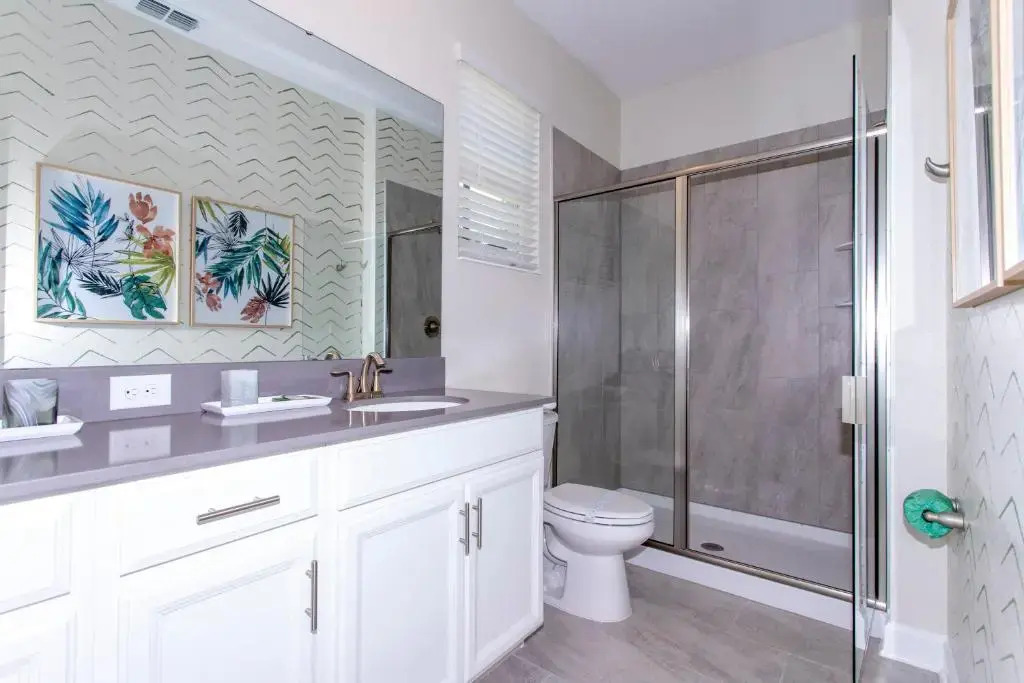 Stunning 5 Bd w/ Pool Close to Disney @ Storey Lake 2767