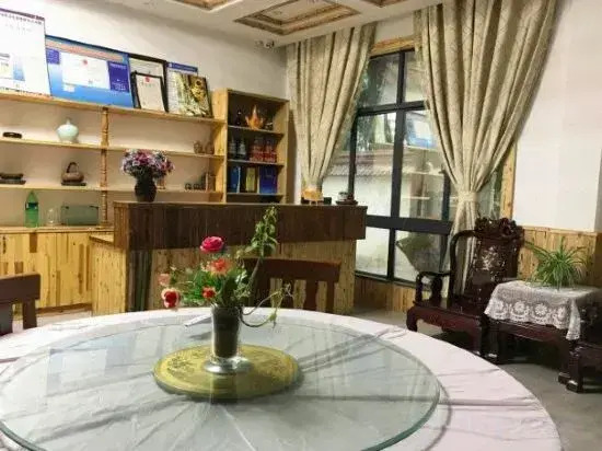 Changxing Xingxiangju Hotel