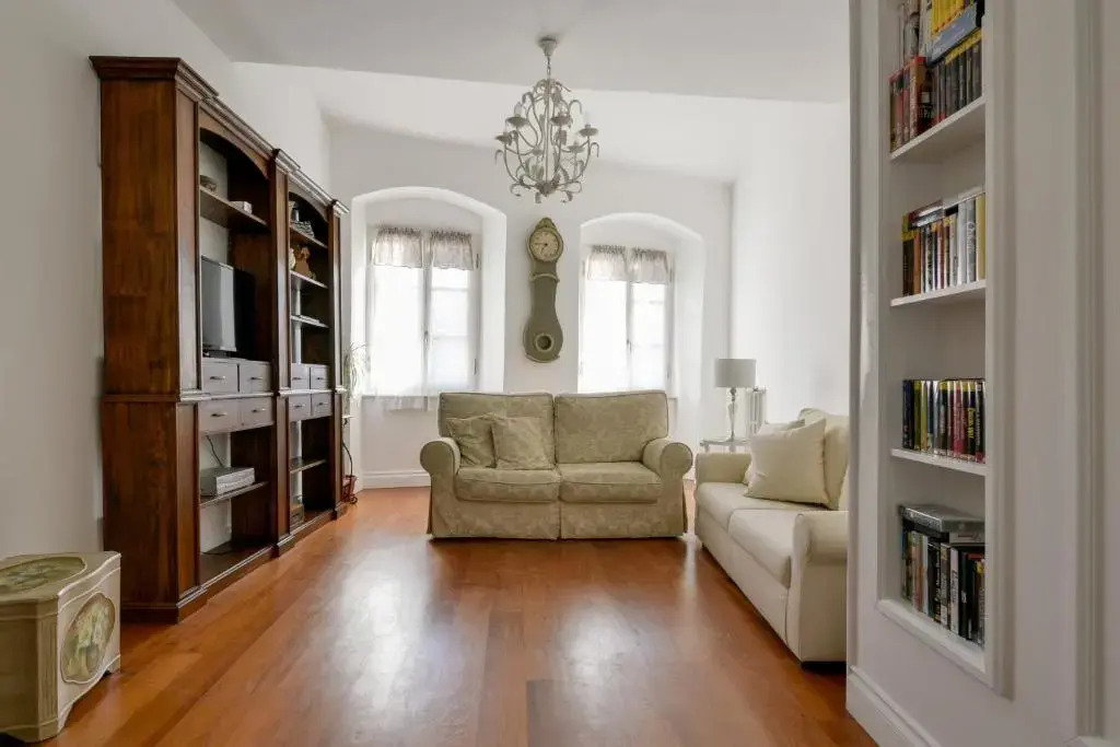 Vienna's House