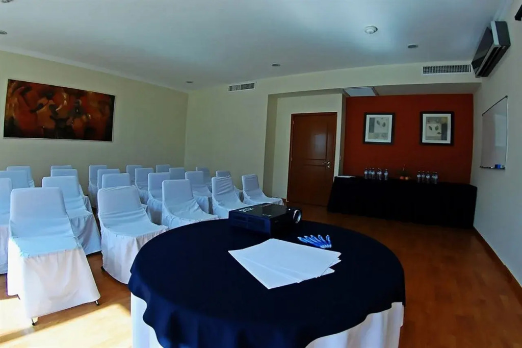 Áurea Hotel and Suites