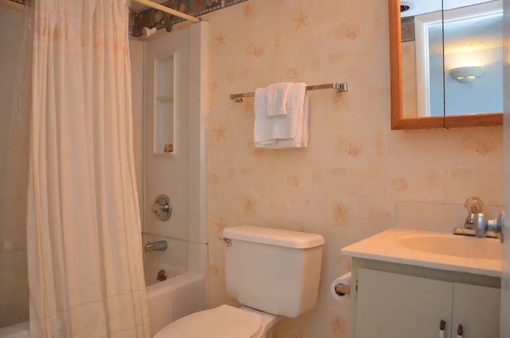 Royal Garden Resort 1401 3 Bedroom Condo by RedAwning