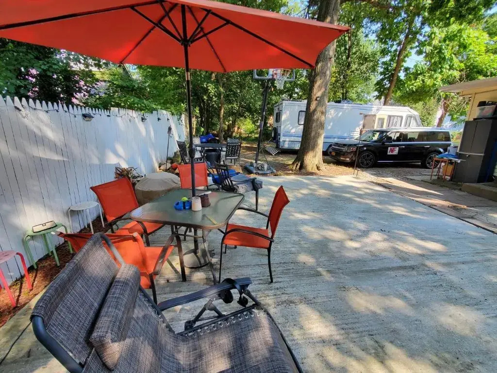 34ft Mobile Home Near Yale U
