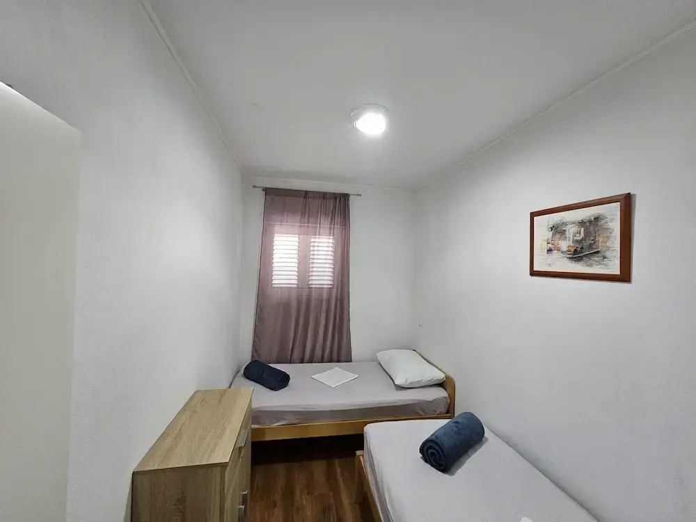 Modern Apartment Nikola in a Quiet Area