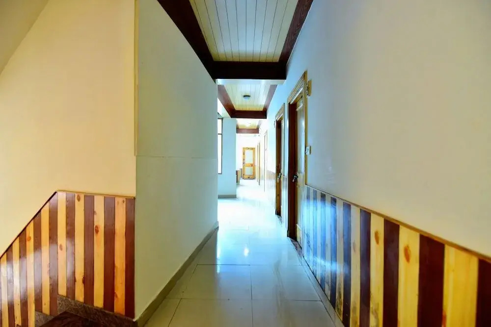 Oyo 30367 Rr Villa