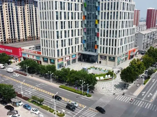 Ye Yuchen E-sports Movie Hotel (Xueyuan Road Muxili Shopping Park)