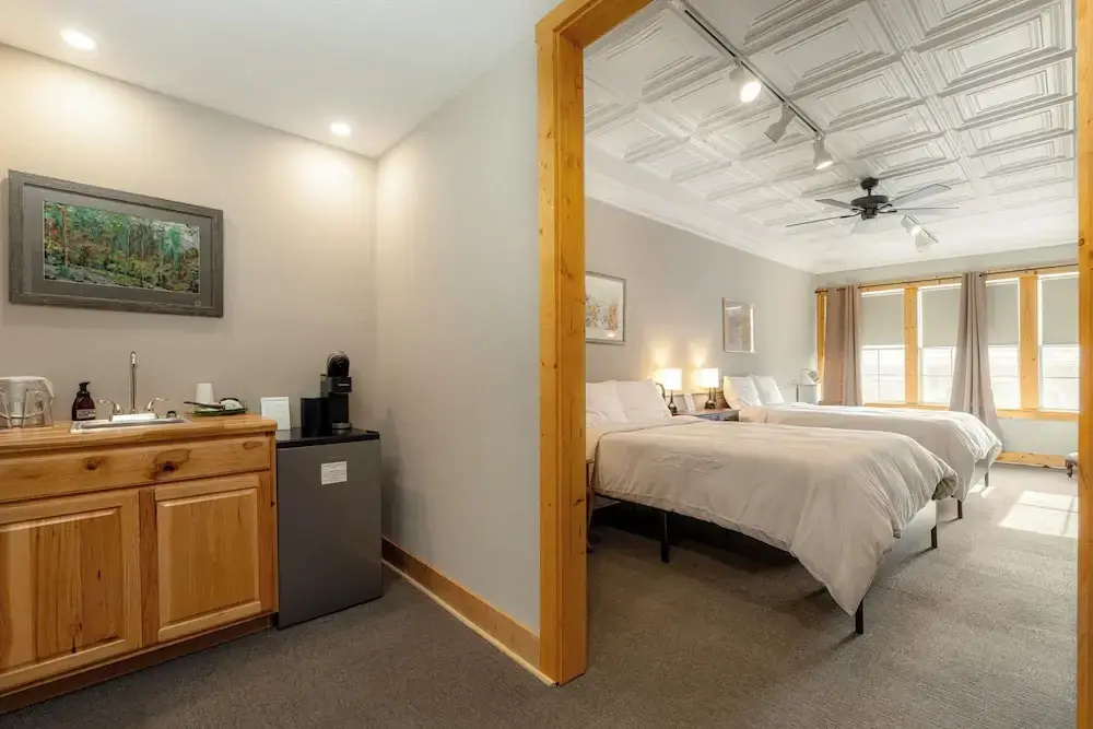 The NuWray Hotel & Carriage House