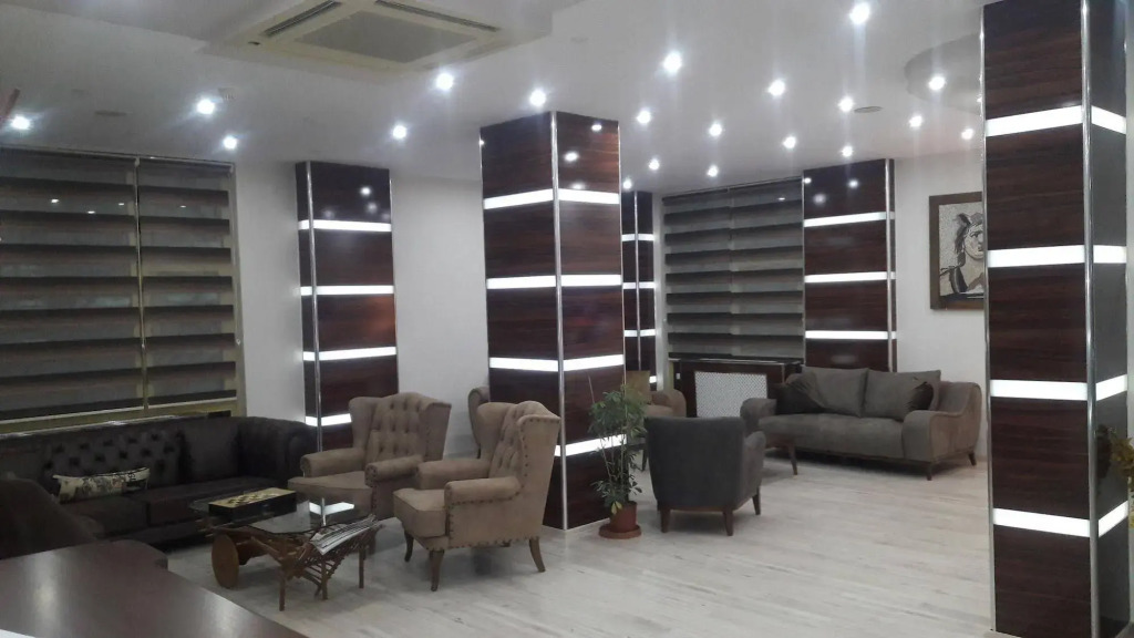 Nysa Hotel