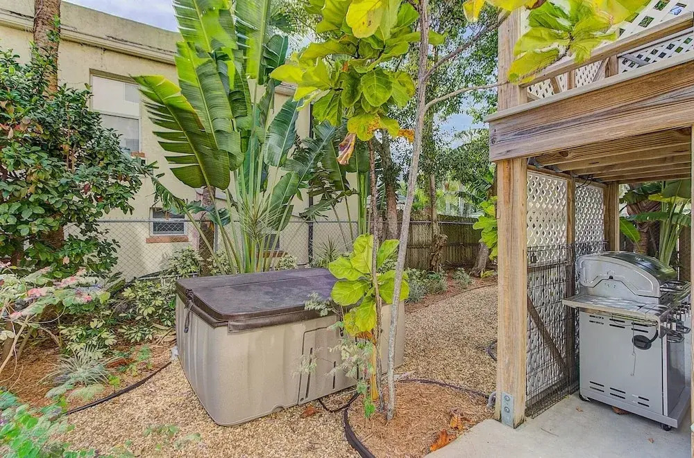 534 Avanti Villa on Grand Canal 4 Bedrooms 3 Bathrooms Townhouse