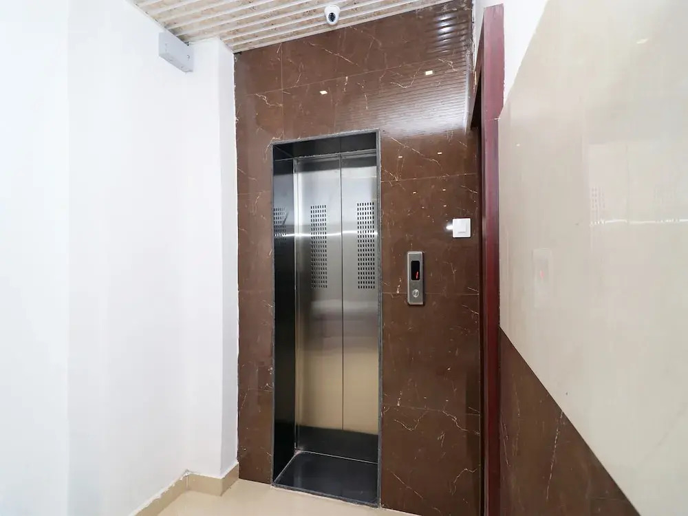 Oyo 1021 Hotel Gayatri Residency