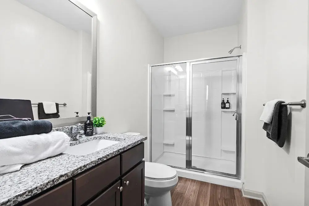 Upscale King 4BR Suite Uptown Charlotte