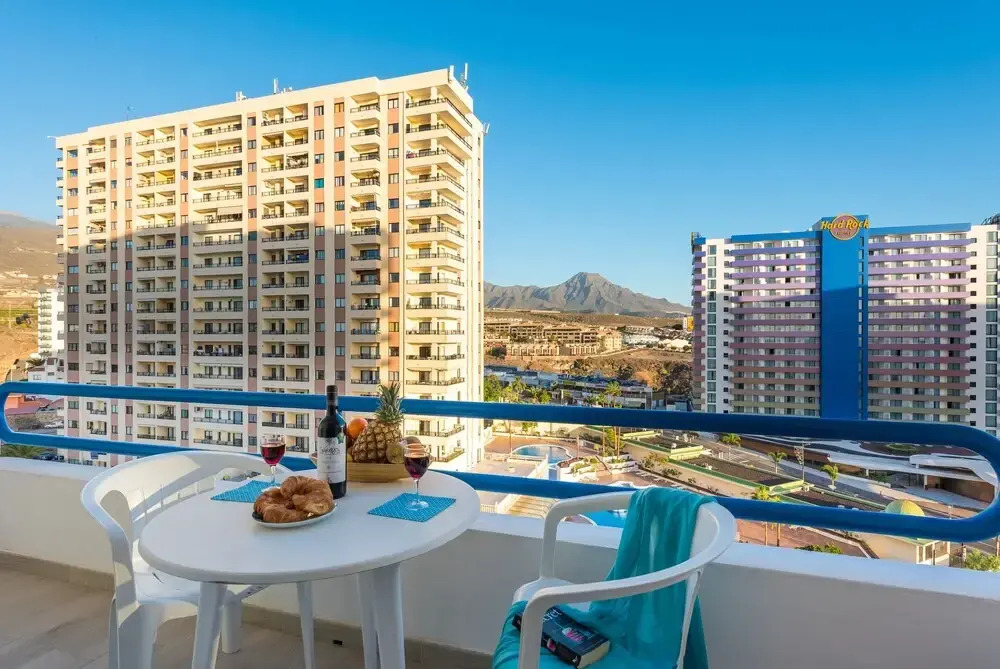 909 Panoramic Studio, Ocean View