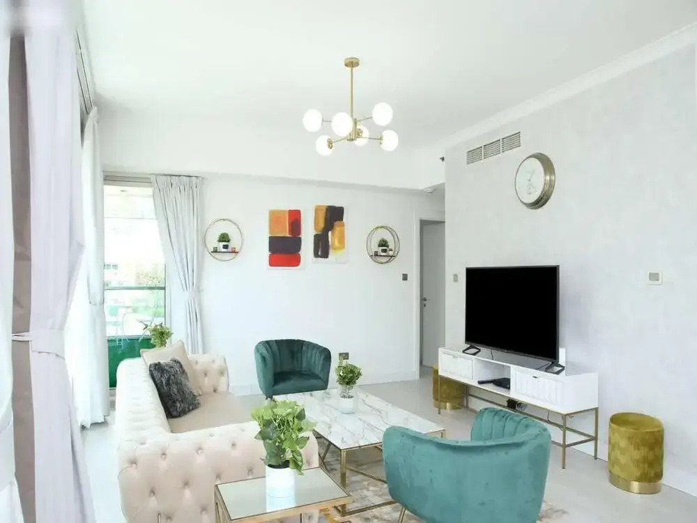 Cozy 2BR With Balcony The Greens