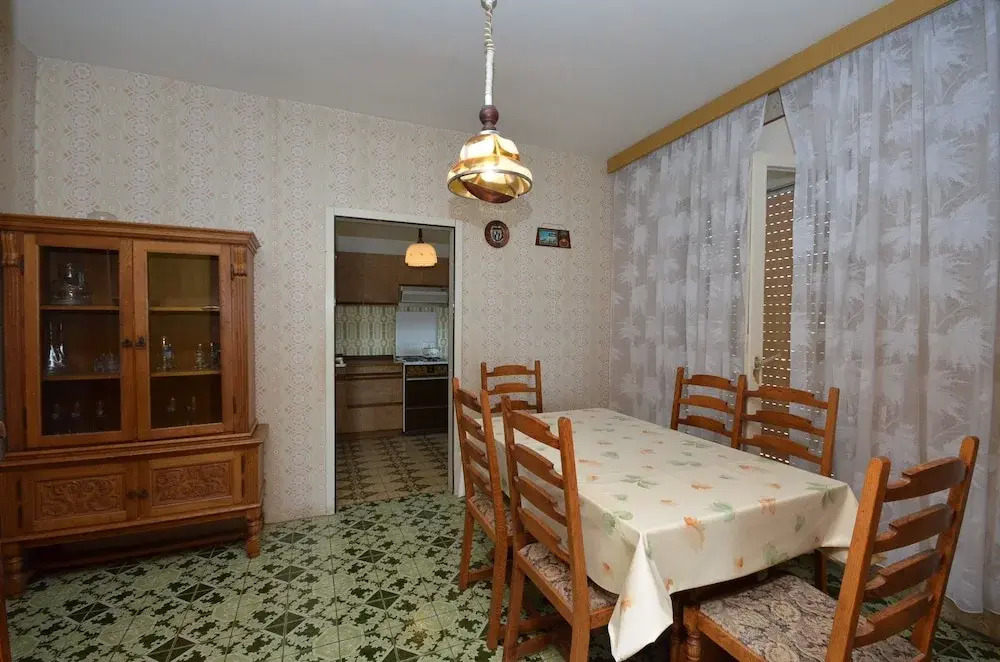 Apartment Frane