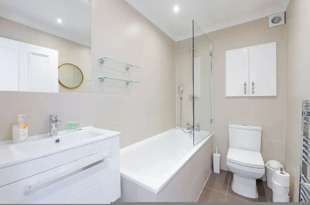 Beautiful Hampstead Home RH6