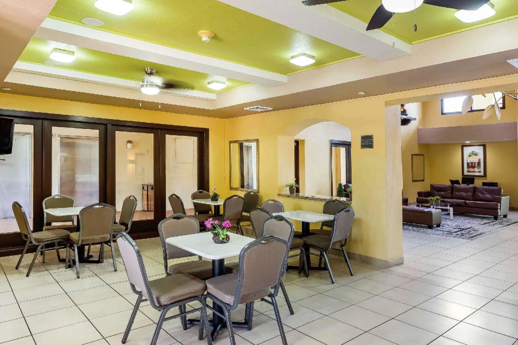 Boca Suites Deerfield Beach; SureStay Collection by BW