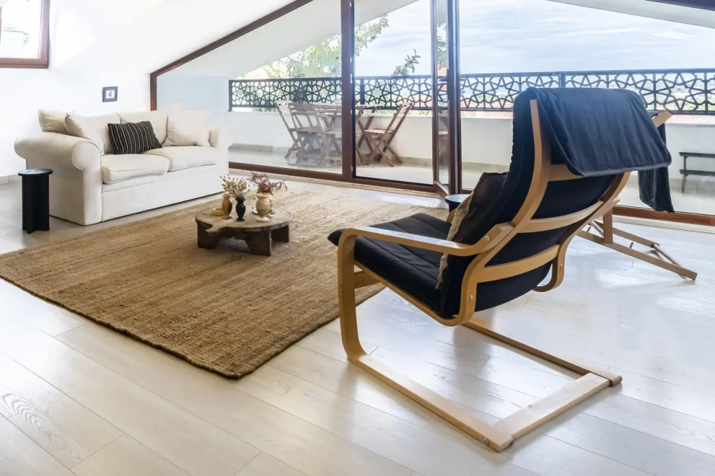 Remarkable Villa Close to Beach With Pool in Sile