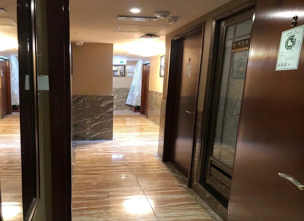 Rich Hostel