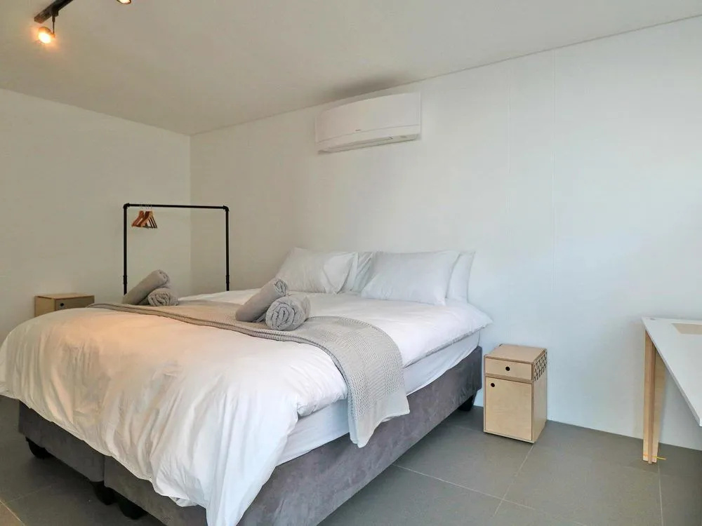 22 Protea - Luxury, Style and Elegance - Sleeps 12 in 6 En-suite Bedrooms