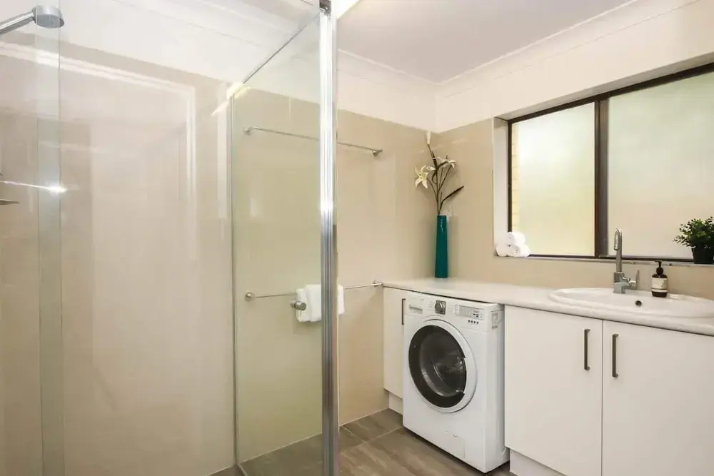 2 Bedroom St Lucia Apartment close to UQ and CityCat