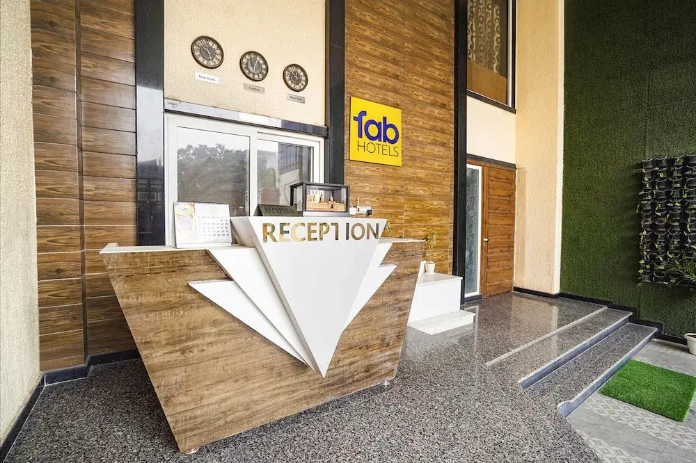 FabHotel Villa De Benares - Nr Tulsi Manas Mandir