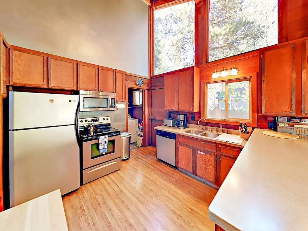 2260 Arizona Avenue Home 4 Bedrooms 2 Bathrooms Home