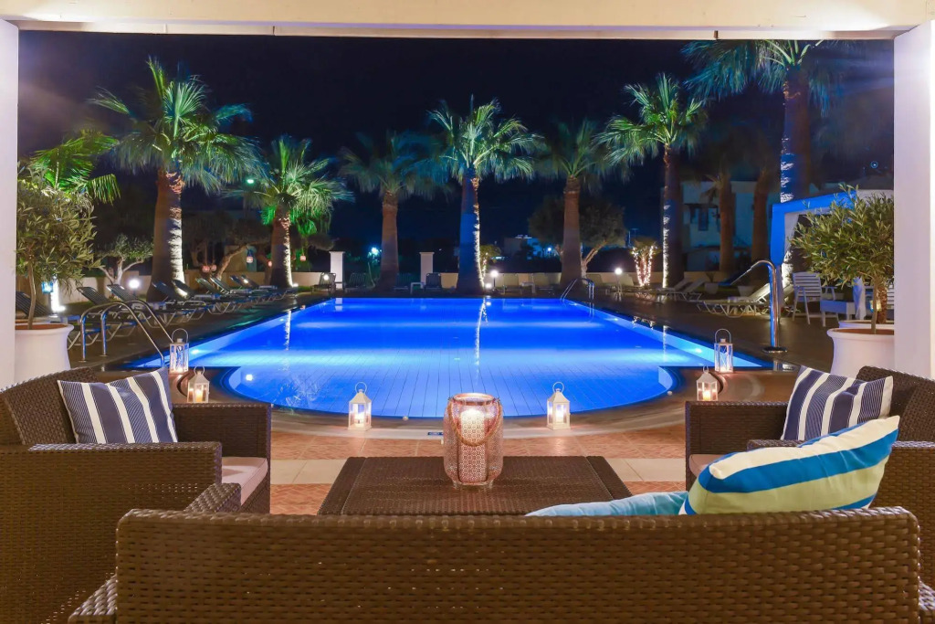 Ammos Boutique Apartments & Suites