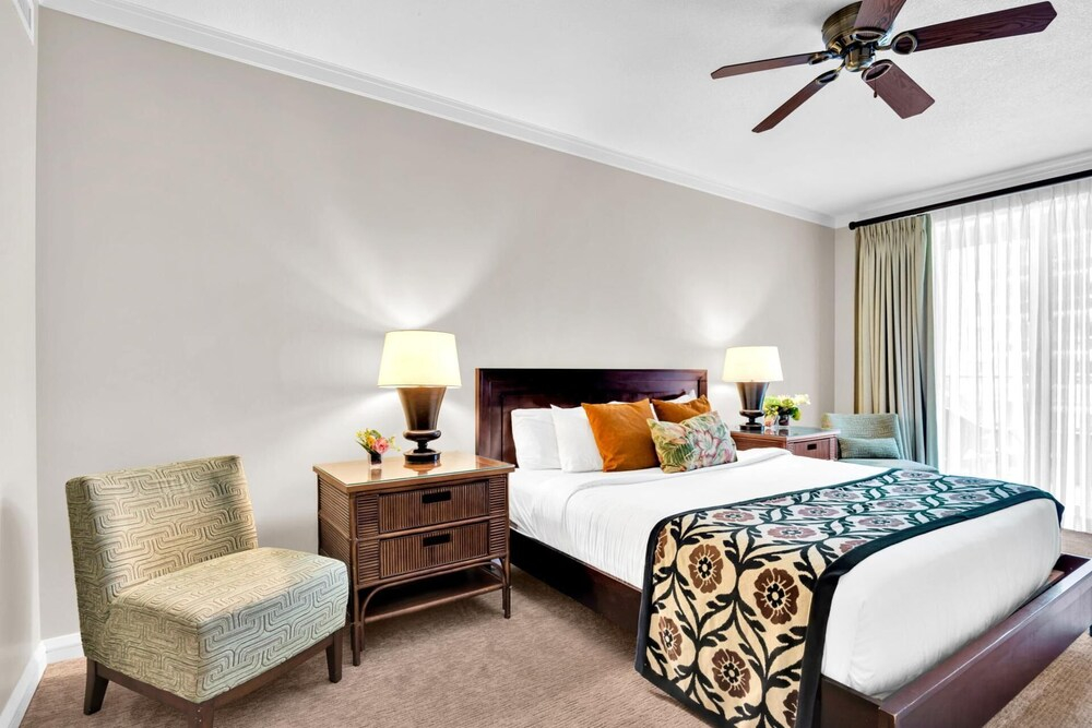 Honua Kai 4 Free Cars KBM Resorts Front Alii Suite 4 Units, 8 Bedrooms HK Ml-3182