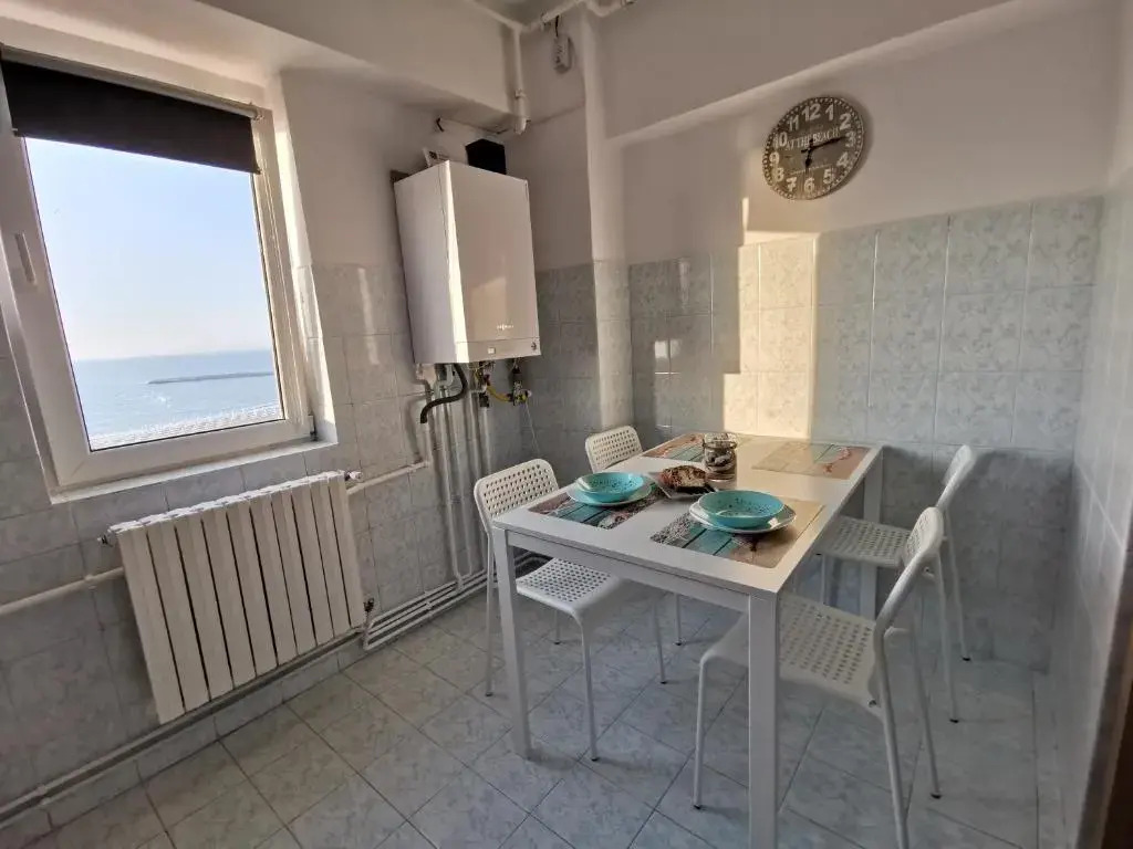Sunrise Beachfront Relax Studio