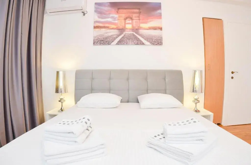 University Square Apartment