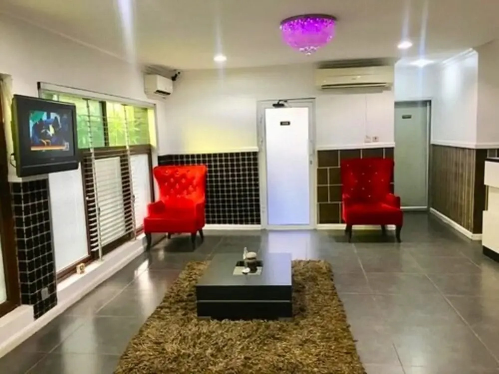 Sese Cottage