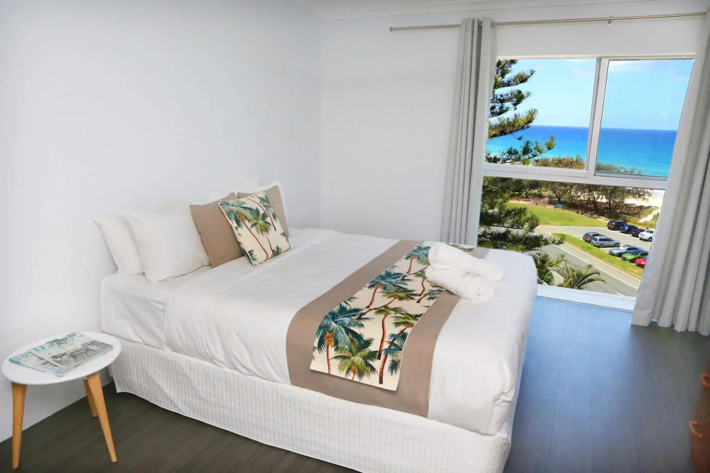 Narrowneck Court Holiday Apartments