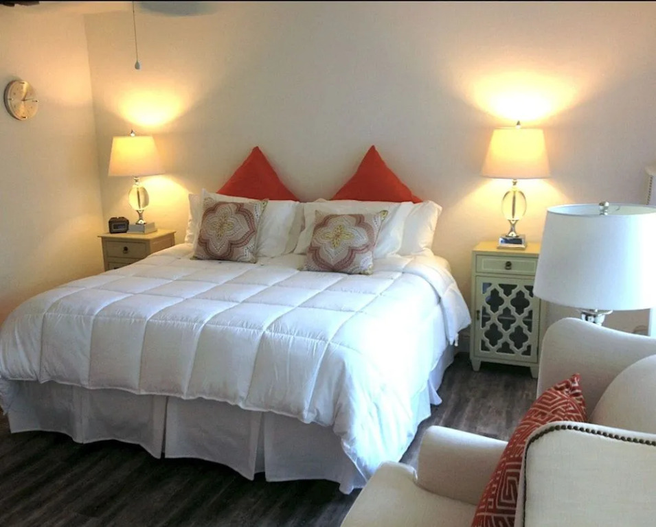 Sea Spray Inn
