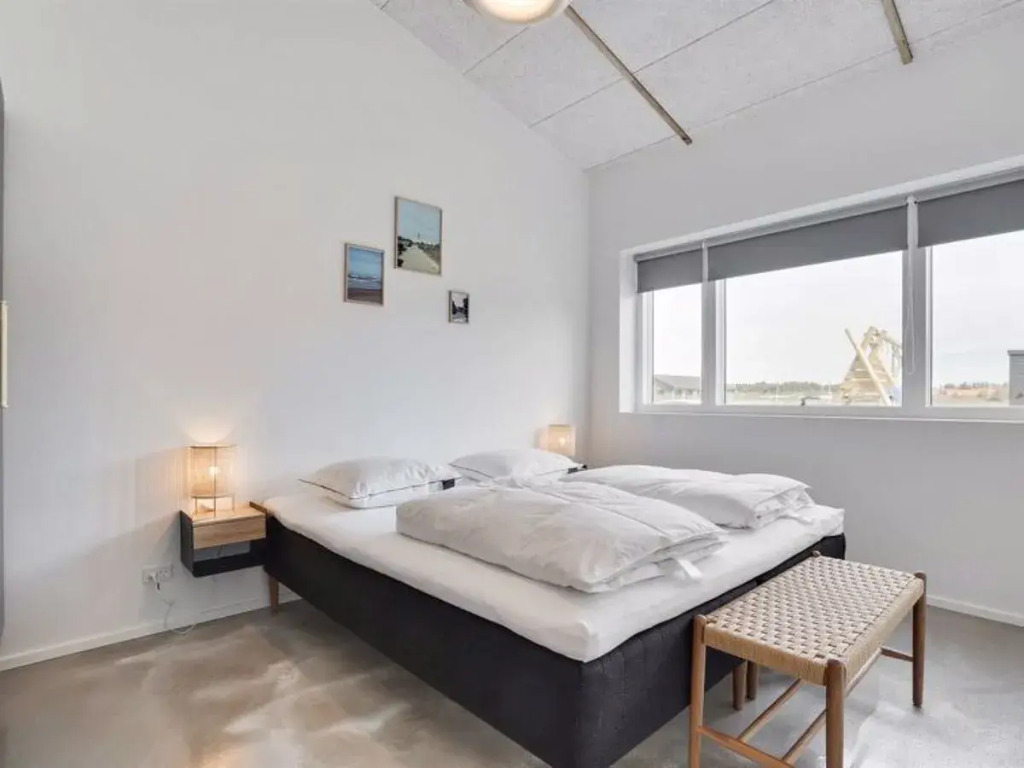"Tino" - 950m from the sea in NW Jutland