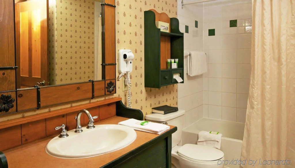 Holiday Inn Express & Suites Tremblant by IHG