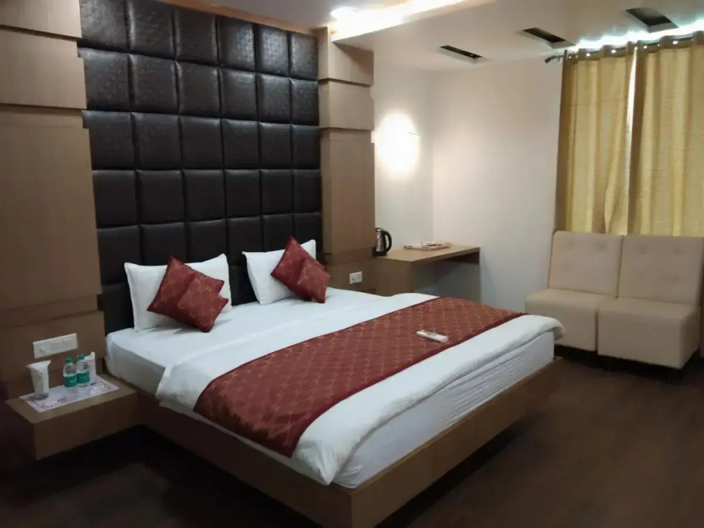Hotel Pride Inn