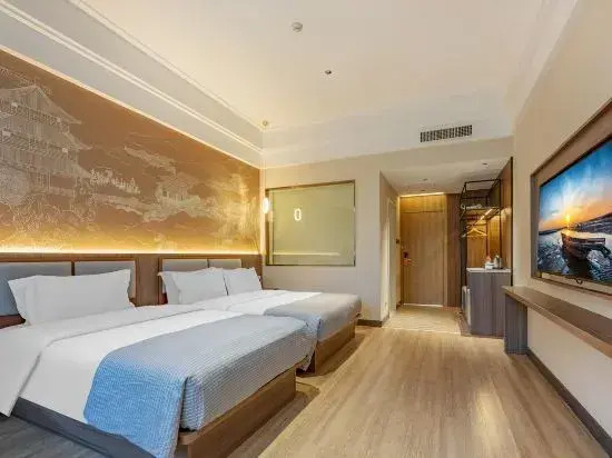 Beidaihe Yuehua Hotel (Laohushi Seaside Park)