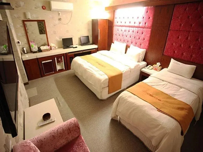 Beast Motel