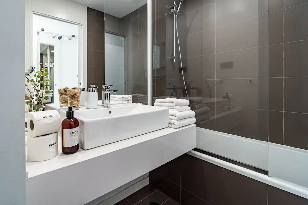 Lm11.1a- Modern Flat, Amazing Views