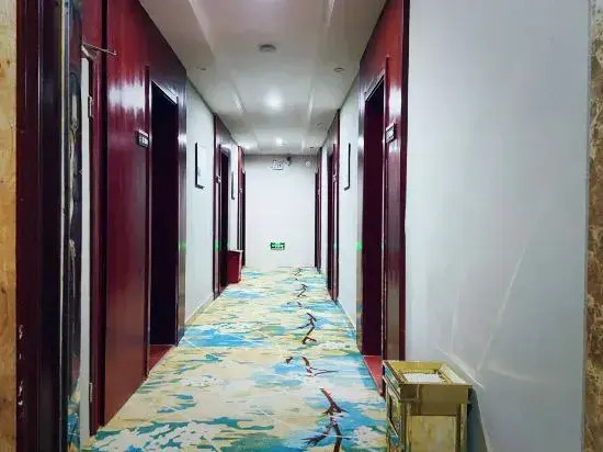 Langting Hotel (Xuancheng Guogou Plaza)