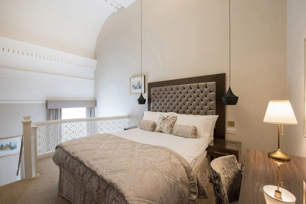The Lansbury Heritage Hotel and Spa By Sunday - Canary Wharf London