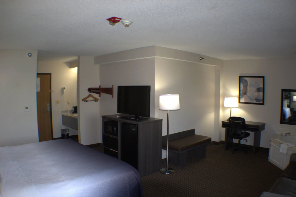 Super 8 by Wyndham Gardner