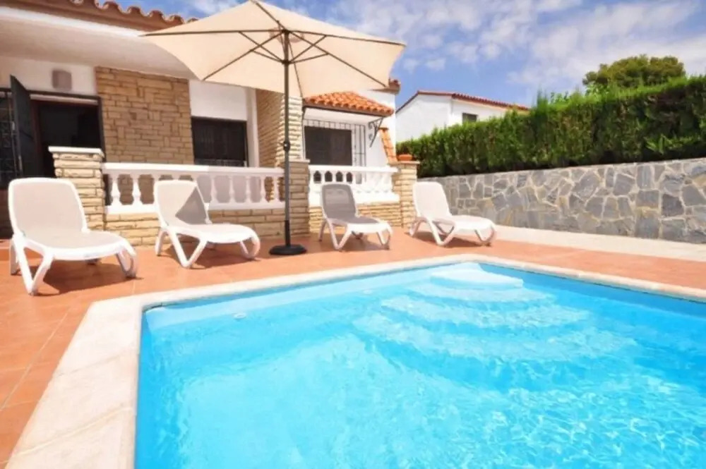Villa Vista a la Piscina Para 6 Personas en Miami Playa