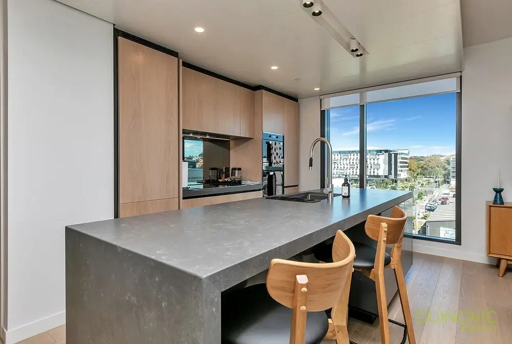 QV New Luxury Apt Tandem Carpark - 975