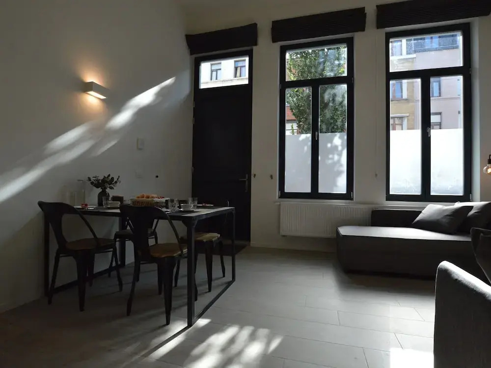 New and Unique City Studio in Antwerp Zuid for 4 People