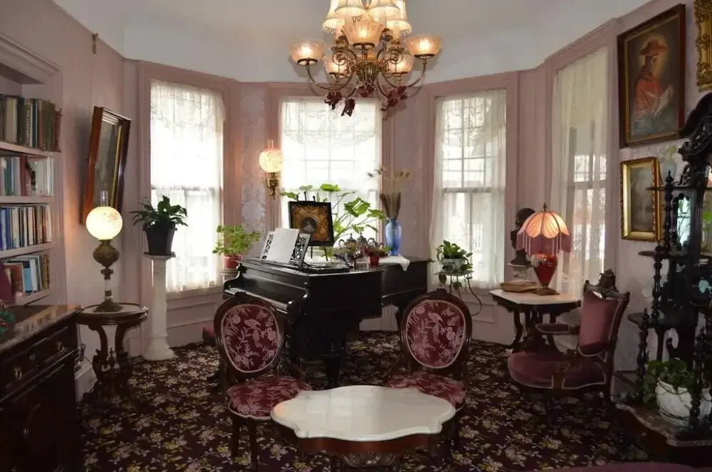 Normandy Inn